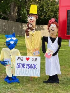 Pete the Cat Scarecrows